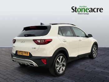 Used Kia Stonic 2022 for sale - 77377388: Photo