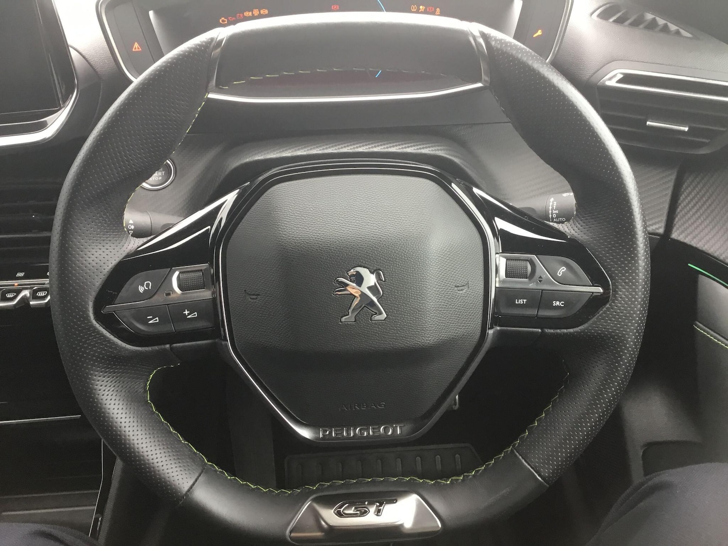 Used Peugeot 208 2022 for sale - 77098178: Photo 22