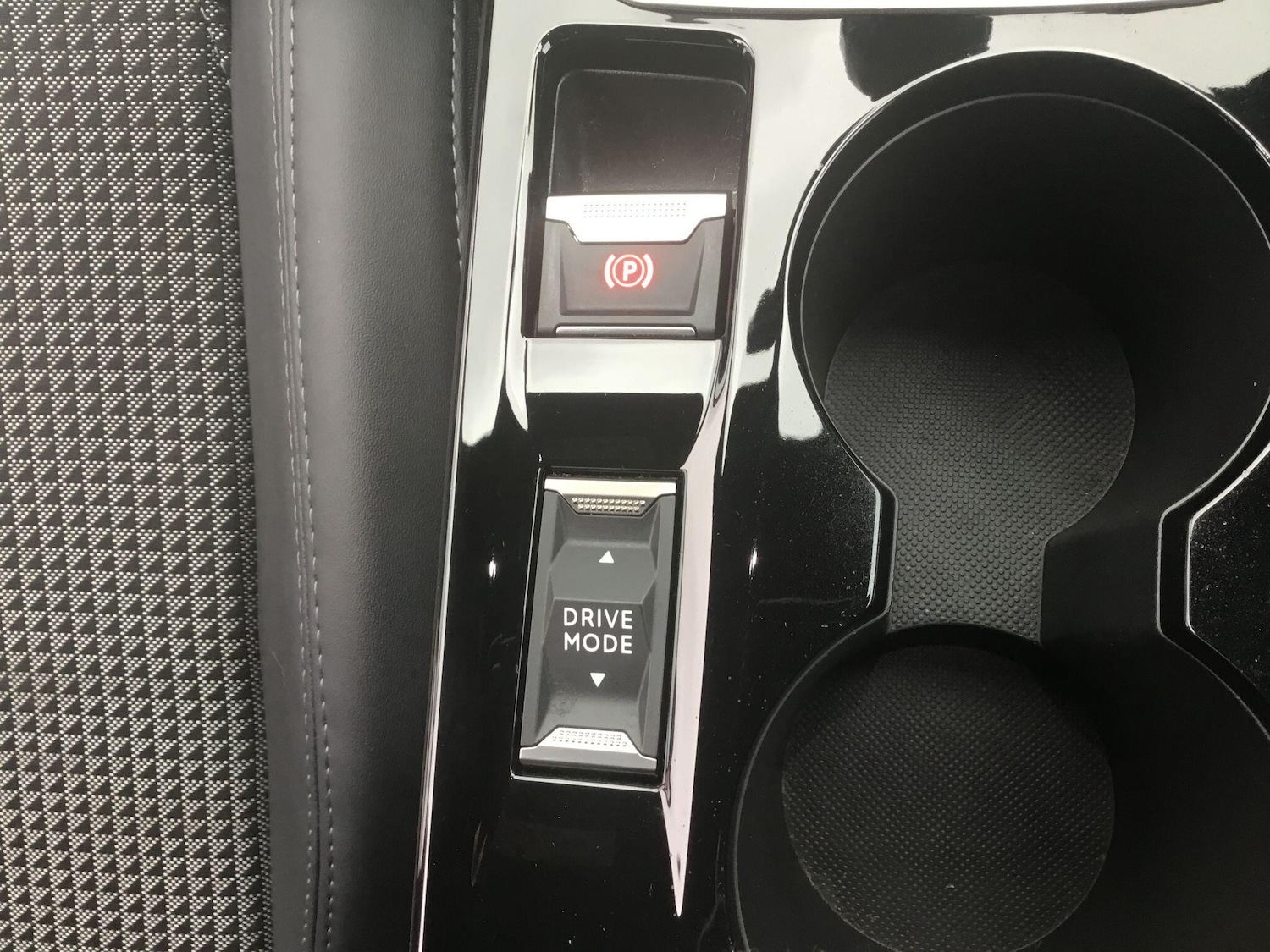 Used Peugeot 208 2022 for sale - 77098178: Photo 30