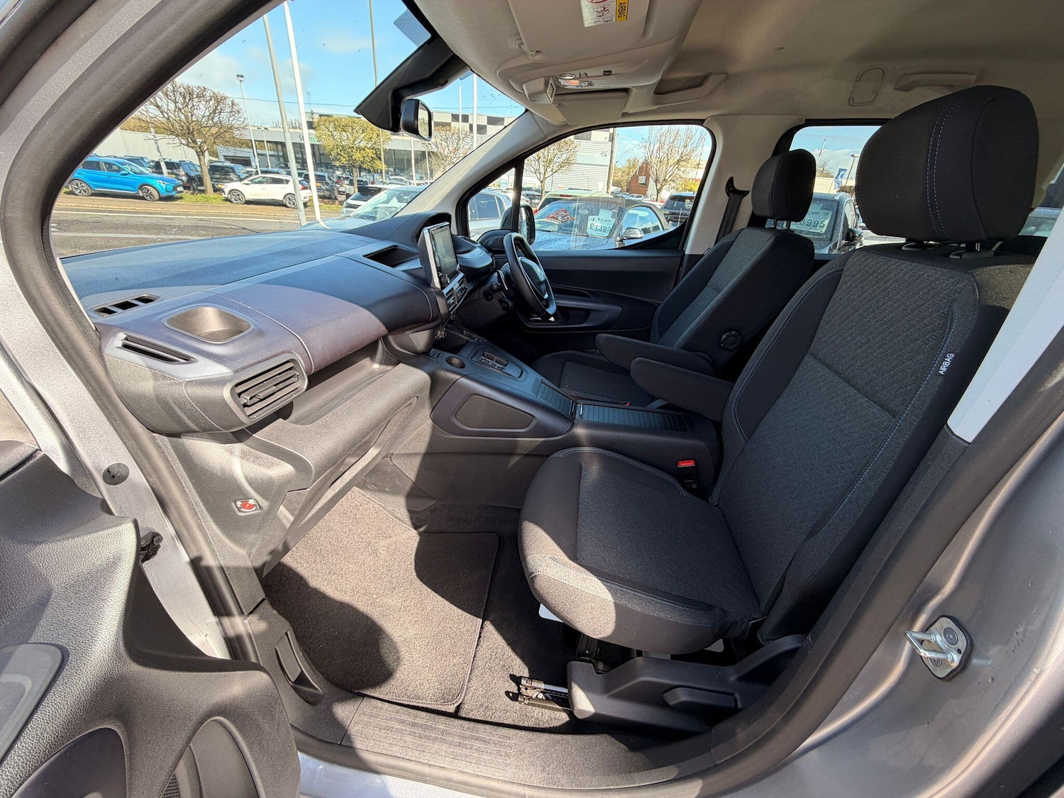 Used Peugeot Rifter 2022 for sale - 78205516: Photo 29