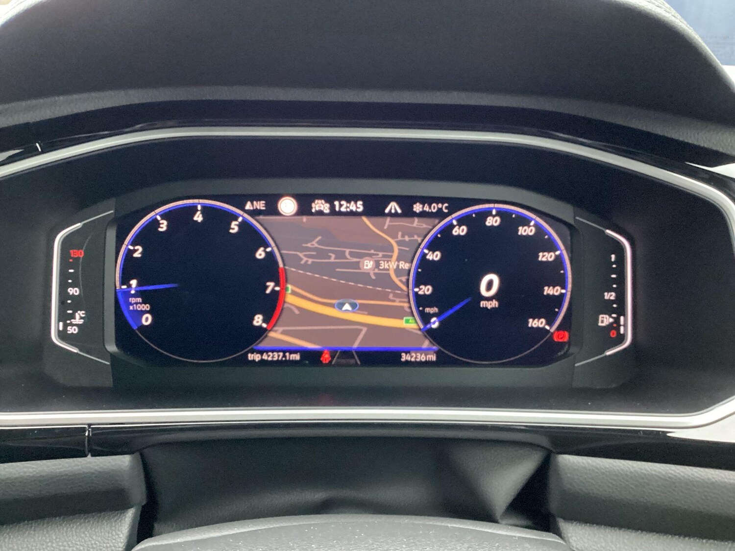 Used Volkswagen T-Roc for sale - 77883585: Photo 41