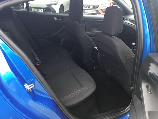 Used Ford Focus 2023 for sale - 76239057: Photo 13