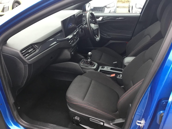 Used Ford Focus 2023 for sale - 76239057: Photo 14