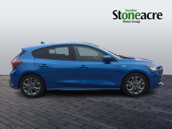 Used Ford Focus 2023 for sale - 76239057: Photo 2