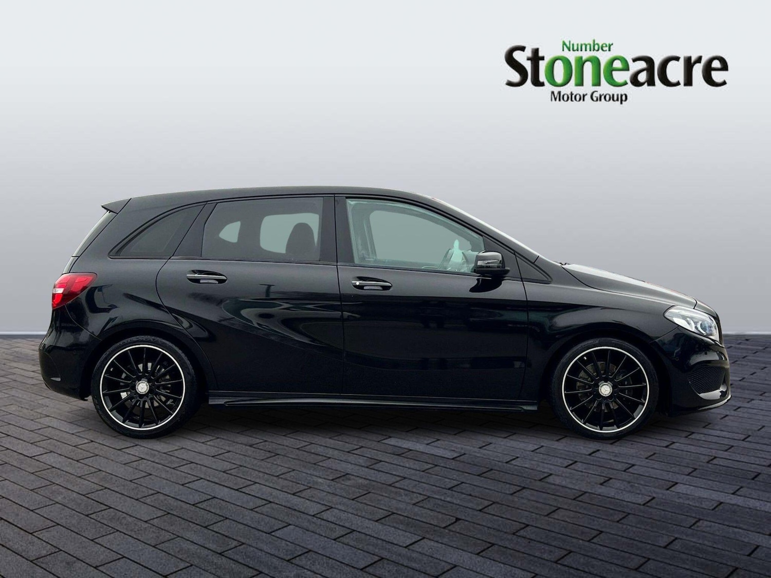 Used Mercedes-Benz B Class 2017 for sale - 77067031: Photo 2