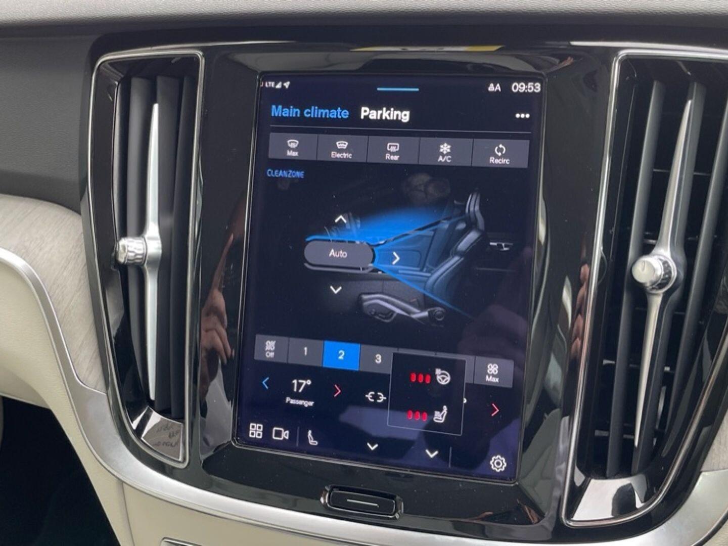 Used Volvo V60 2022 for sale - 77344099: Photo 25