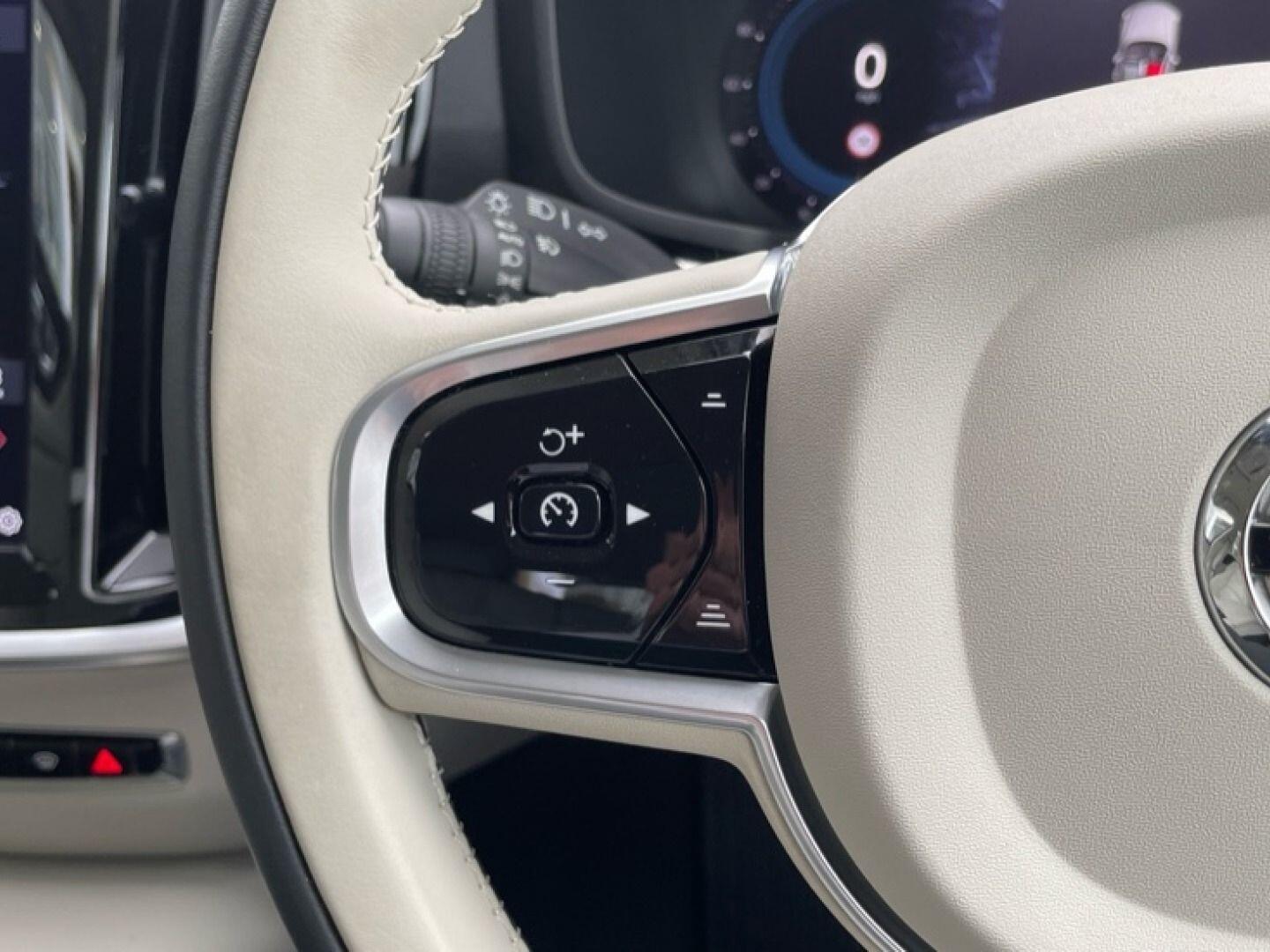 Used Volvo V60 2022 for sale - 77344099: Photo 27