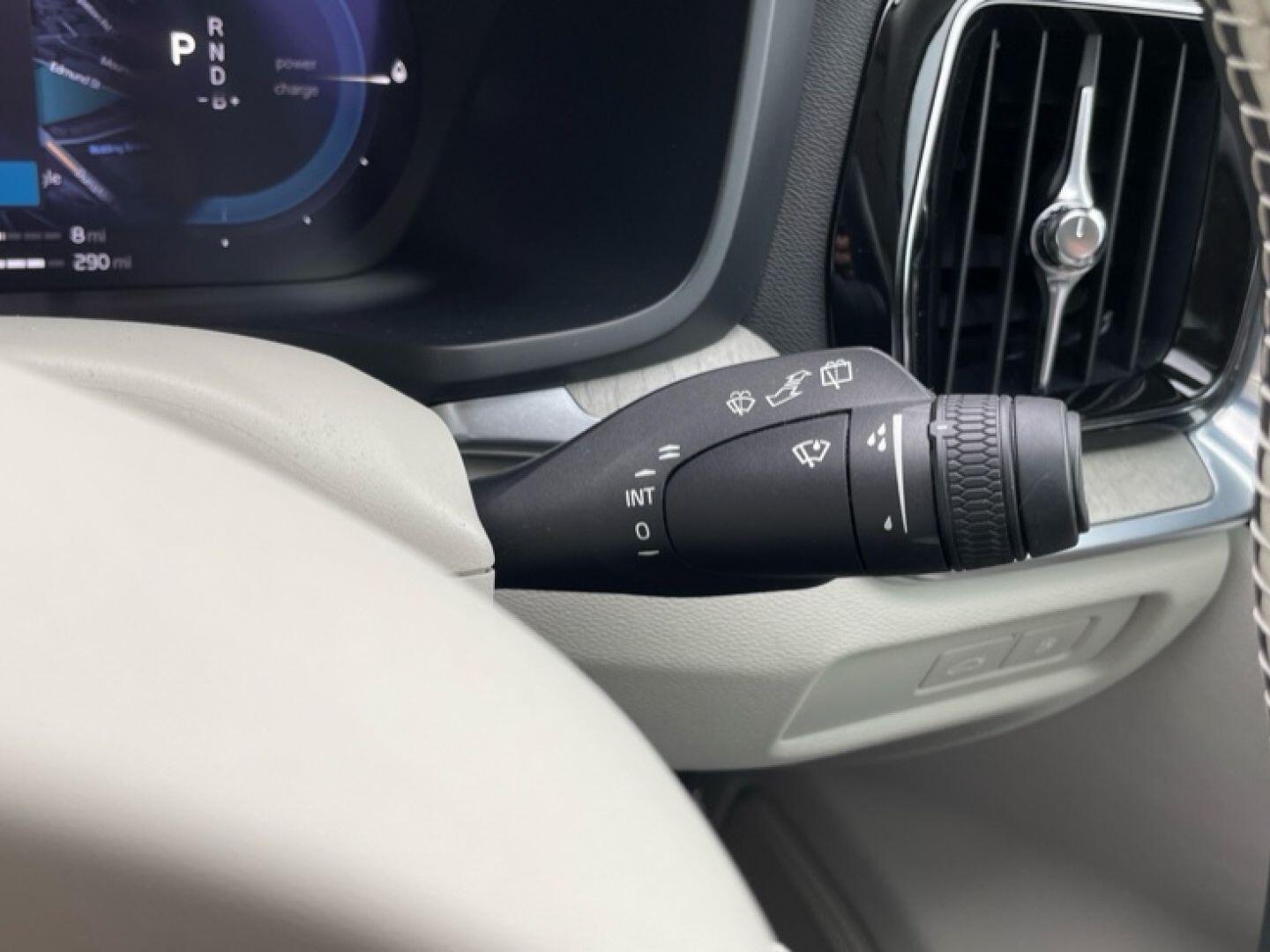 Used Volvo V60 2022 for sale - 77344099: Photo 29