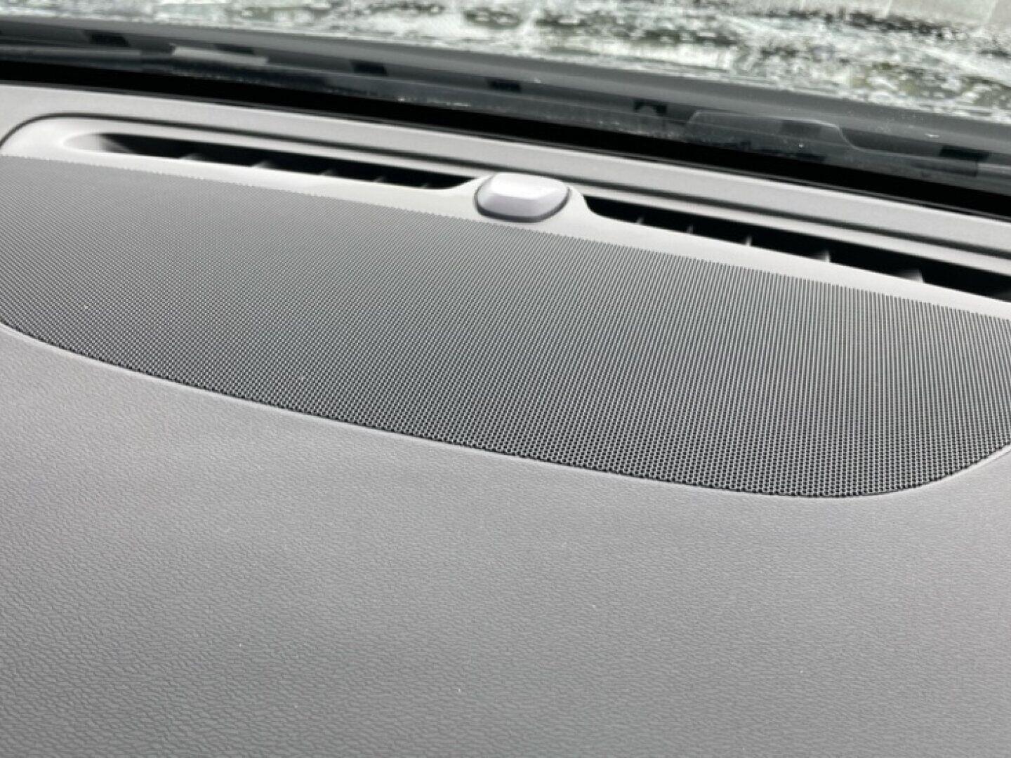 Used Volvo V60 2022 for sale - 77344099: Photo 31