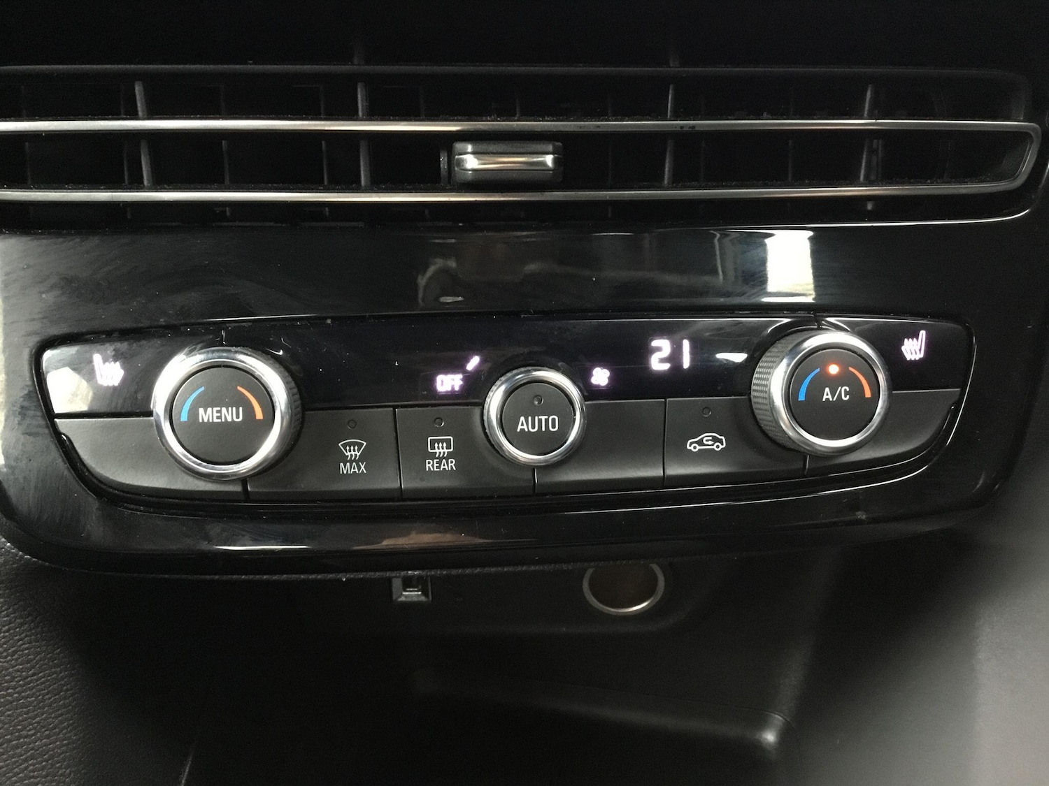 Used Vauxhall Mokka 2023 for sale - 76759359: Photo 32