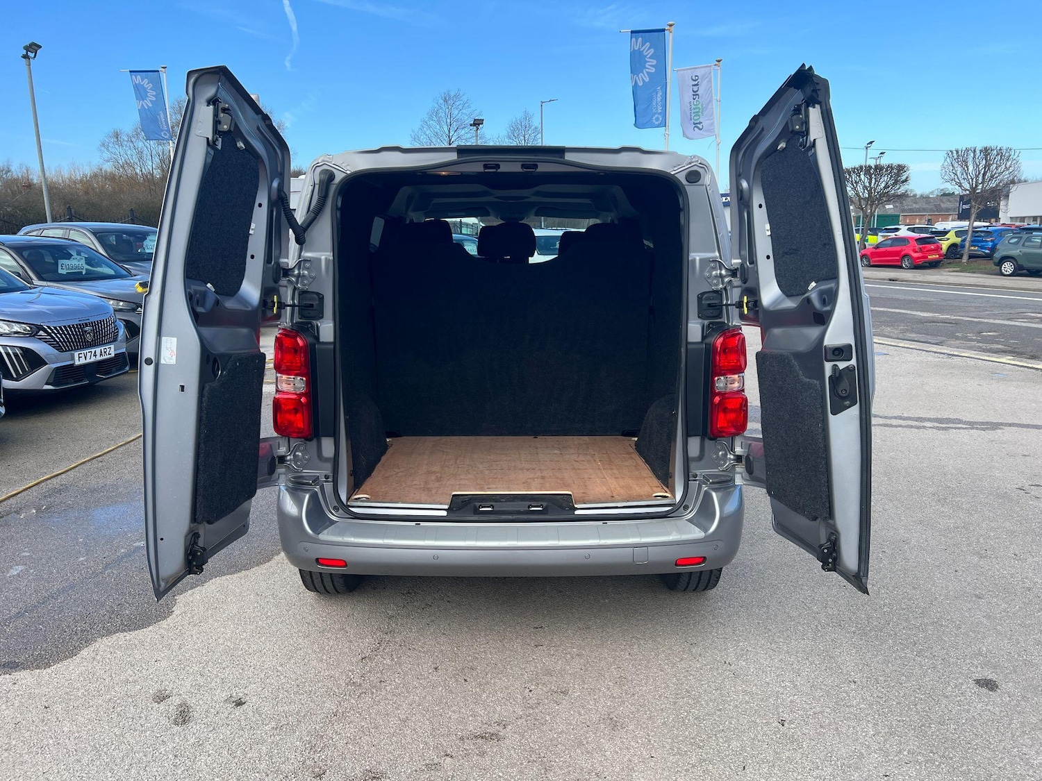 Used Vauxhall Vivaro 2020 for sale - 77738320: Photo 10