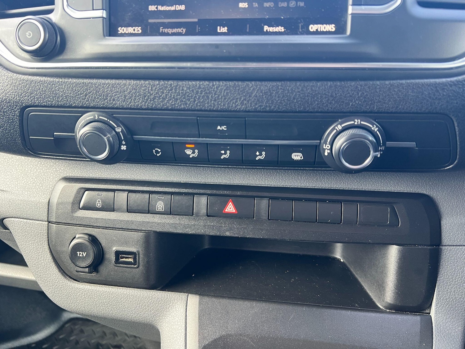 Used Vauxhall Vivaro 2020 for sale - 77738320: Photo 42