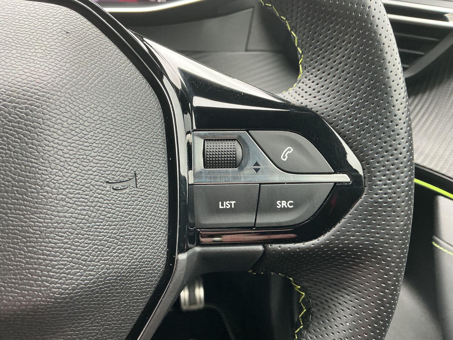 Used Peugeot 2008 2023 for sale - 76424485: Photo 34