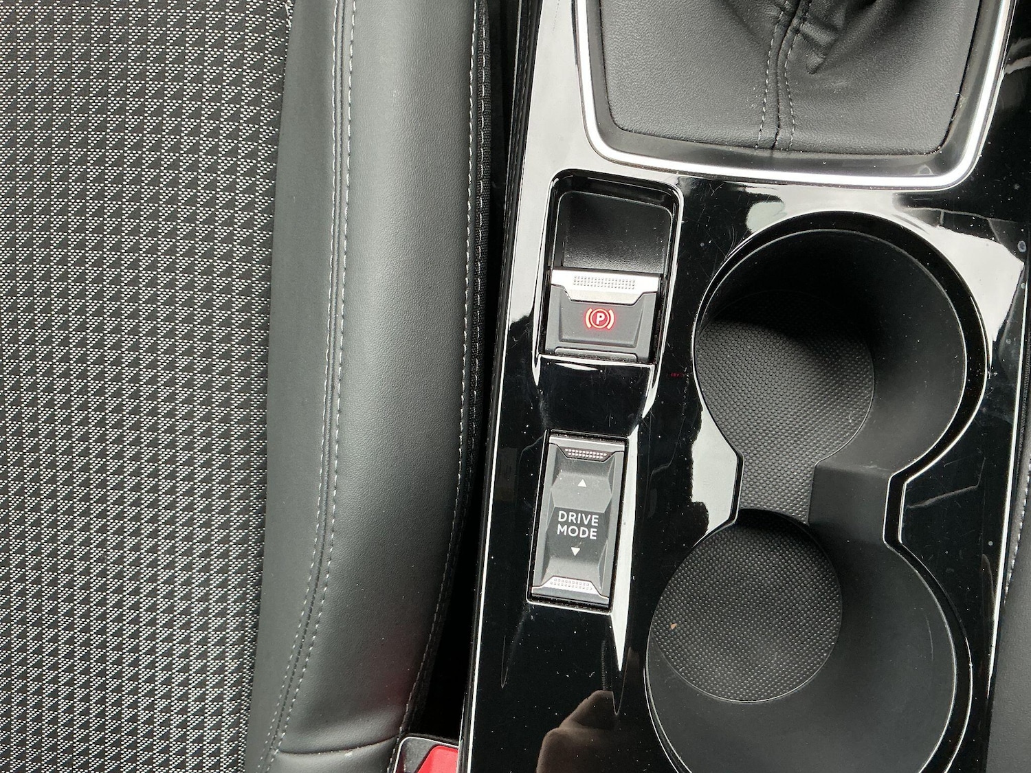 Used Peugeot 2008 2023 for sale - 76424485: Photo 40