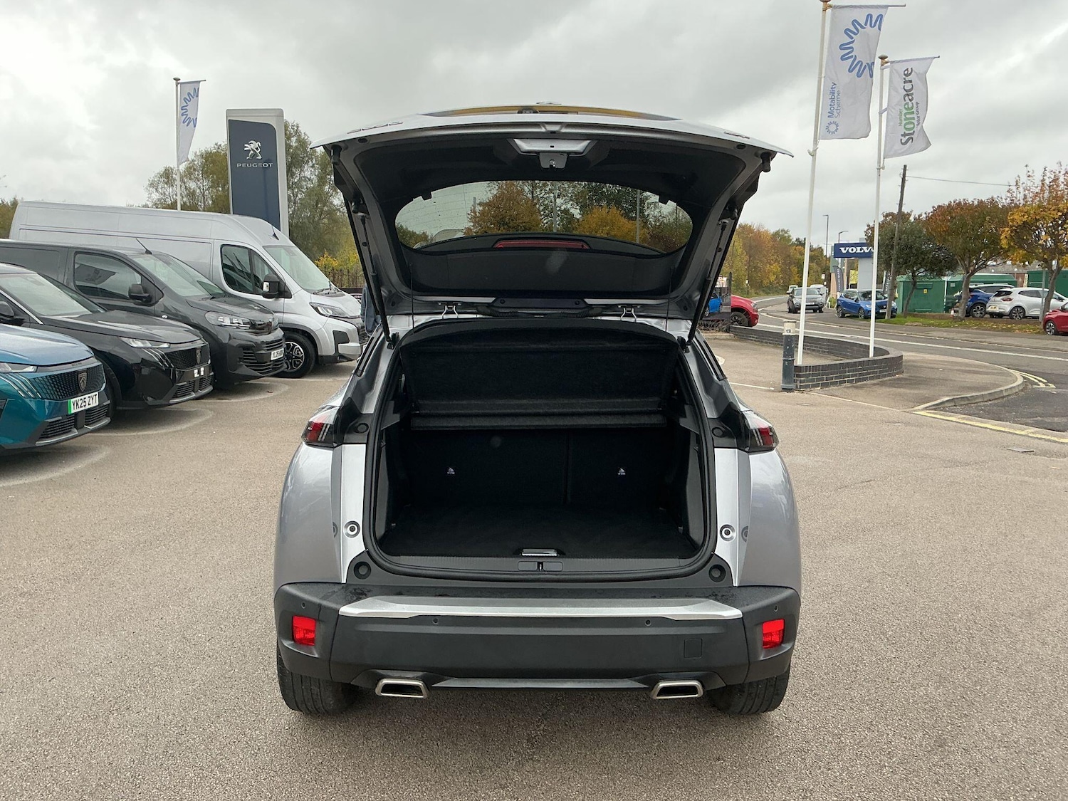 Used Peugeot 2008 2023 for sale - 76424485: Photo 9