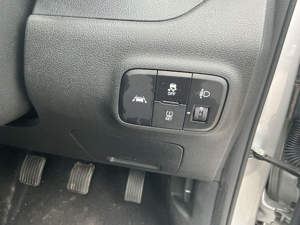 Used Hyundai i10 2022 for sale - 76201048: Photo 18