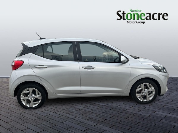Used Hyundai i10 2022 for sale - 76201048: Photo 2