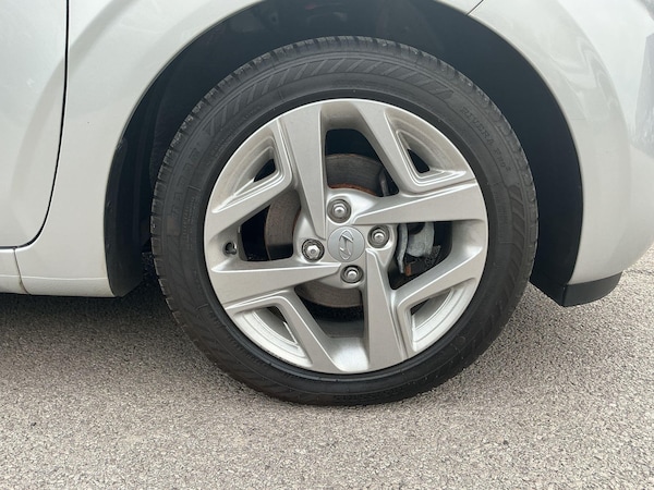 Used Hyundai i10 2022 for sale - 76201048: Photo 9