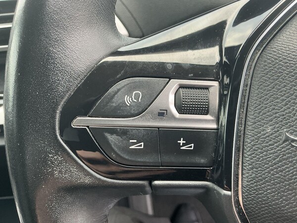 Used Peugeot 3008 2018 for sale - 76239406: Photo 20