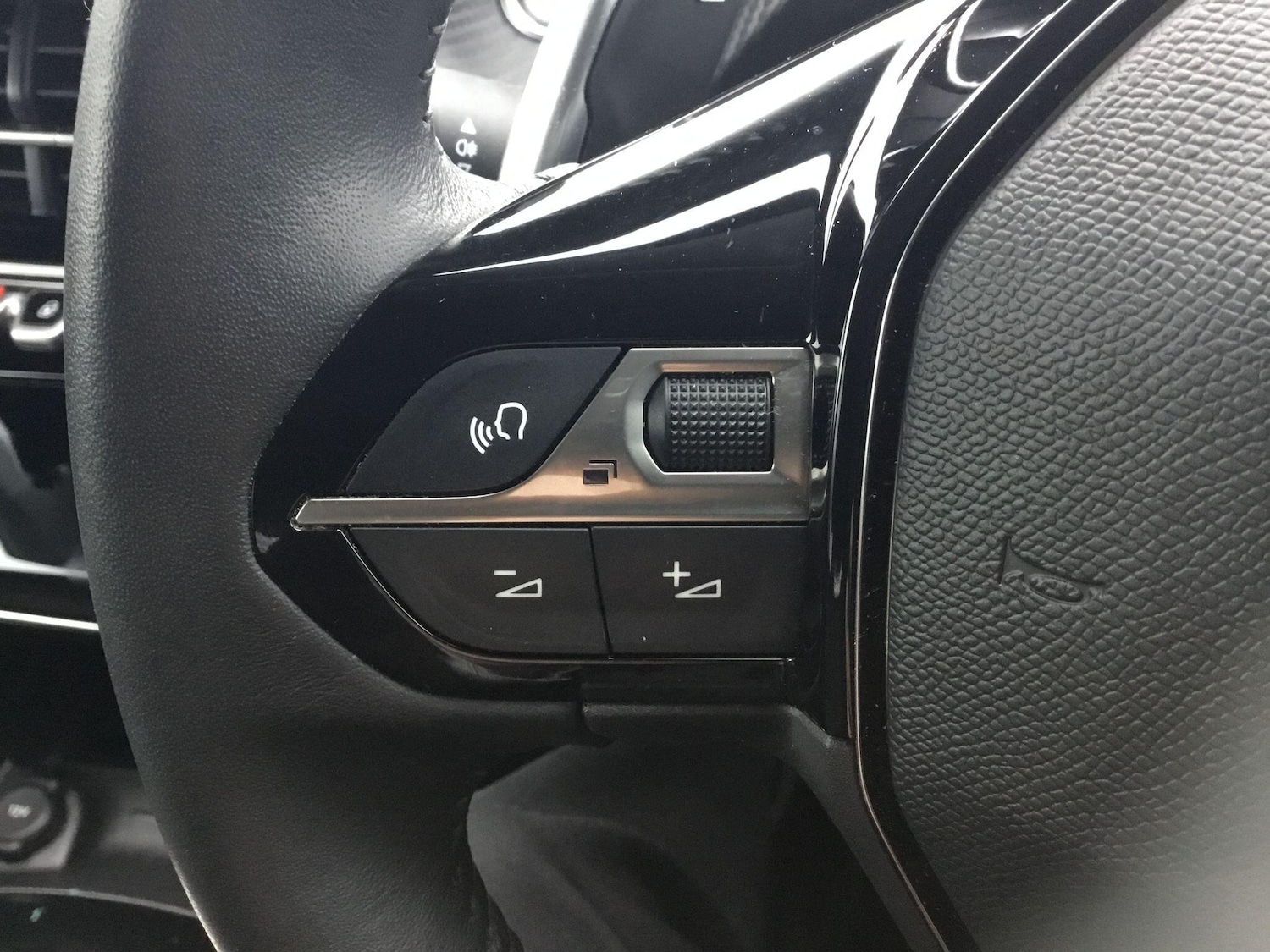 Used Peugeot 208 2022 for sale - 76765665: Photo 30