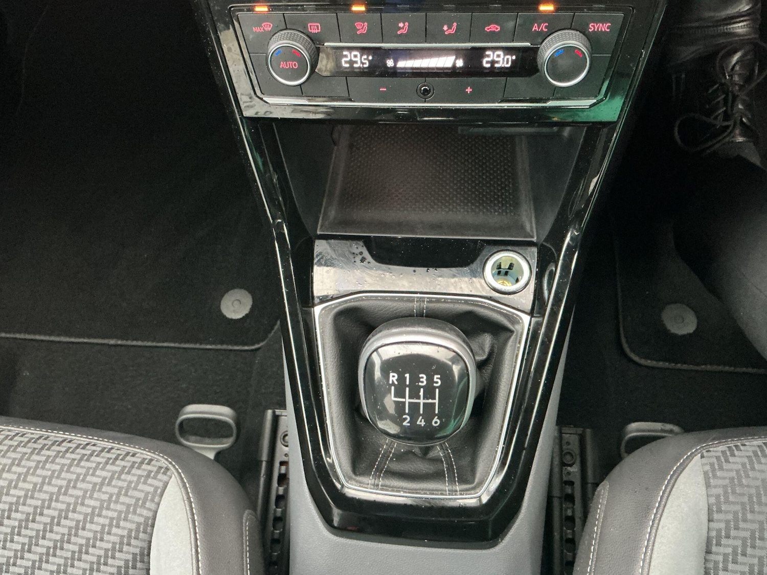 Used Volkswagen T-Cross 2020 for sale - 77970616: Photo 43