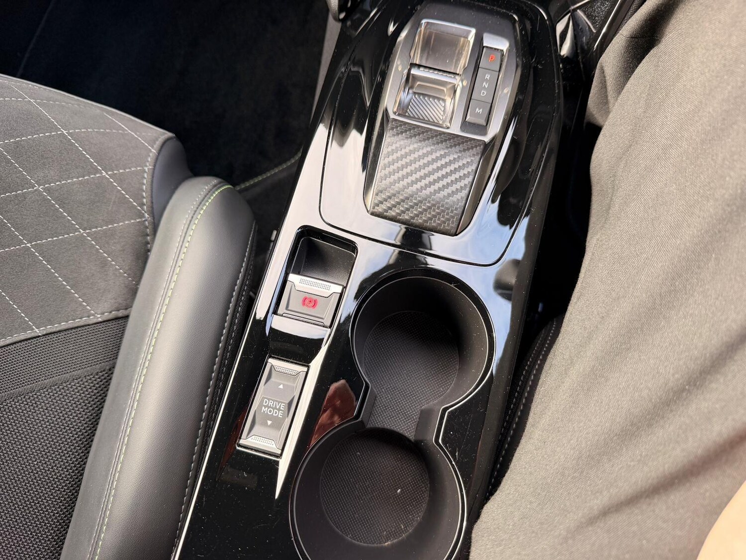 Used Peugeot 2008 2022 for sale - 78101064: Photo 28