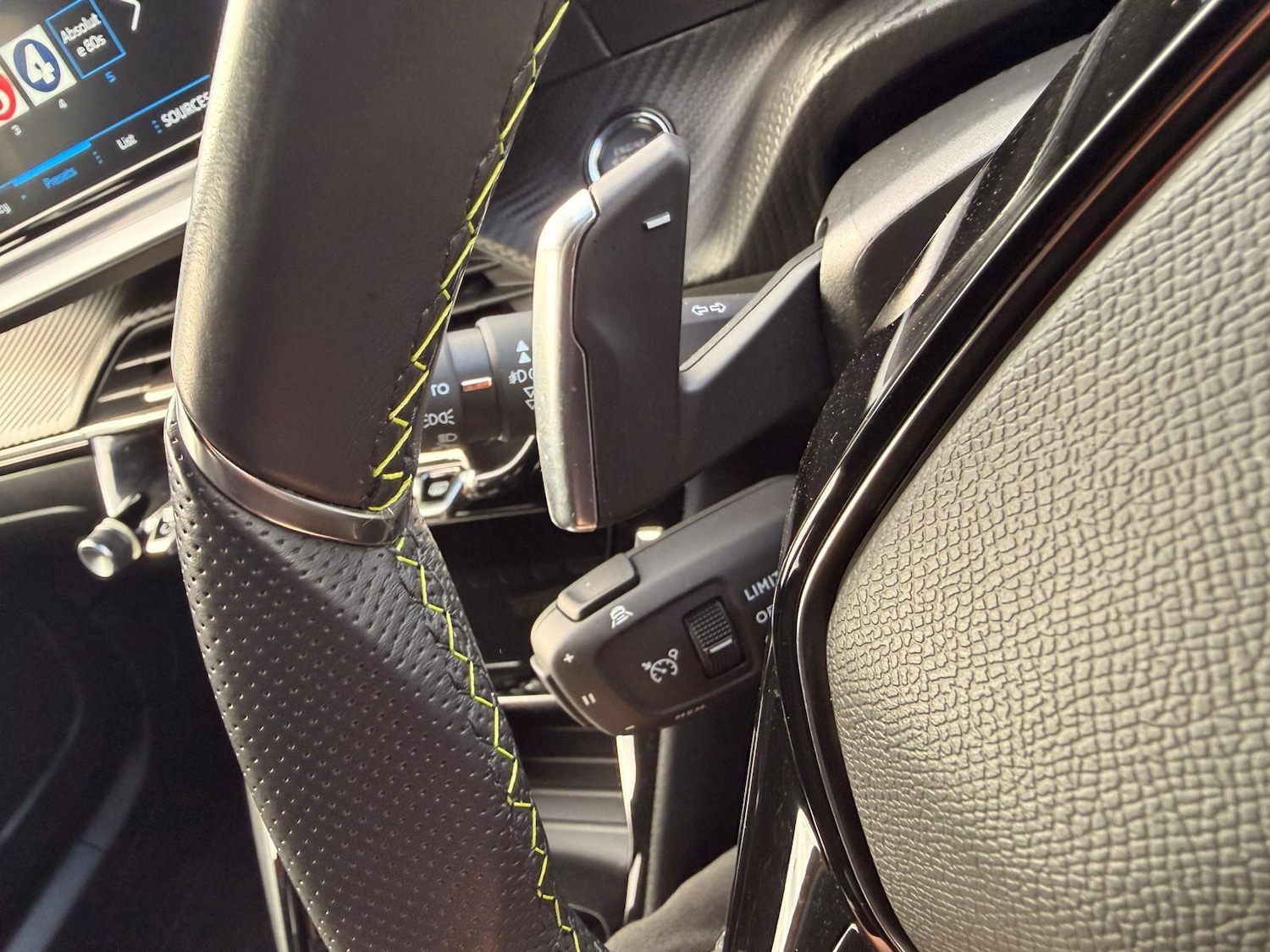 Used Peugeot 2008 2022 for sale - 78101064: Photo 43