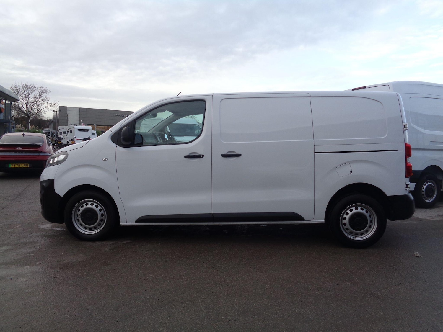 Used Vauxhall Vivaro 2023 for sale - 77633422: Photo 4