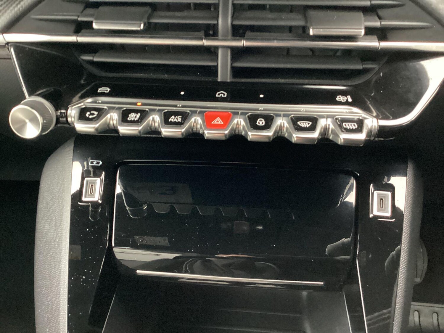 Used Peugeot 2008 for sale - 77412036: Photo 42