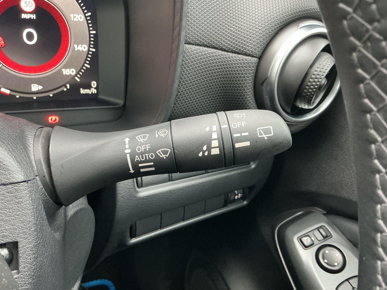 Used Nissan Juke 2024 for sale - 77021225: Photo 53