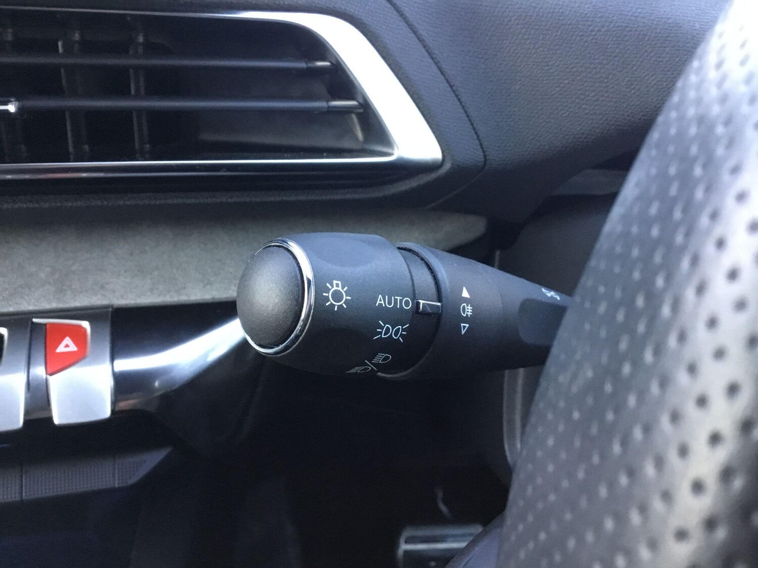 Used Peugeot 3008 2023 for sale - 76832606: Photo 24