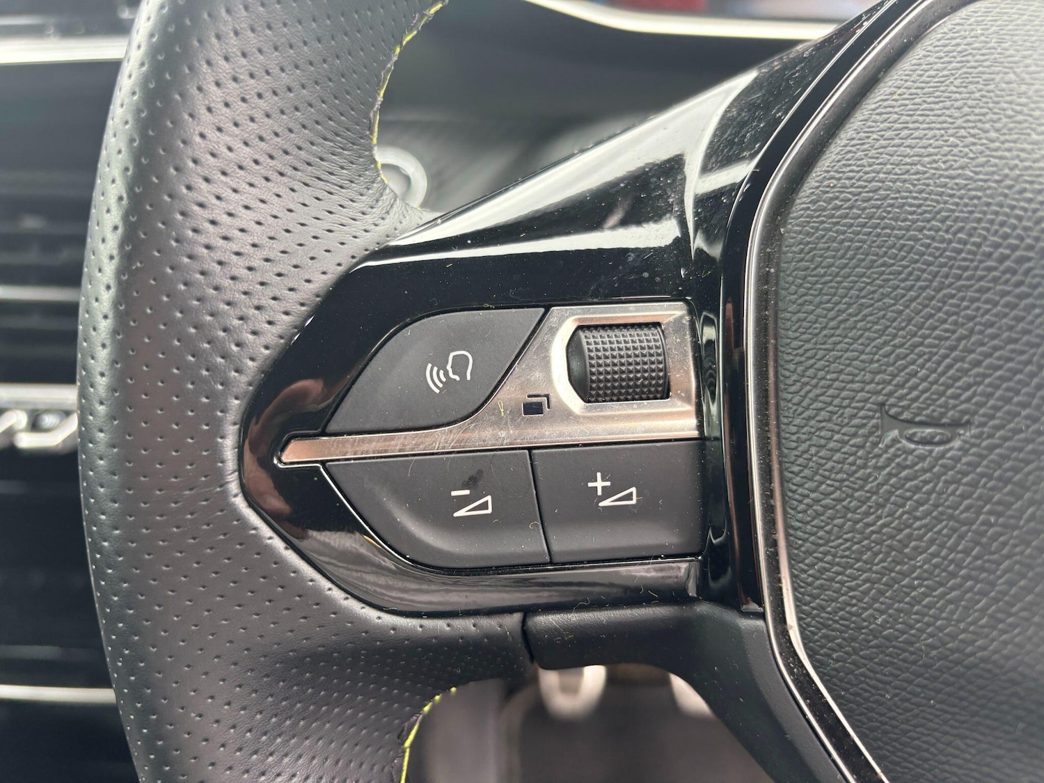Used Peugeot 208 2021 for sale - 76099365: Photo 17