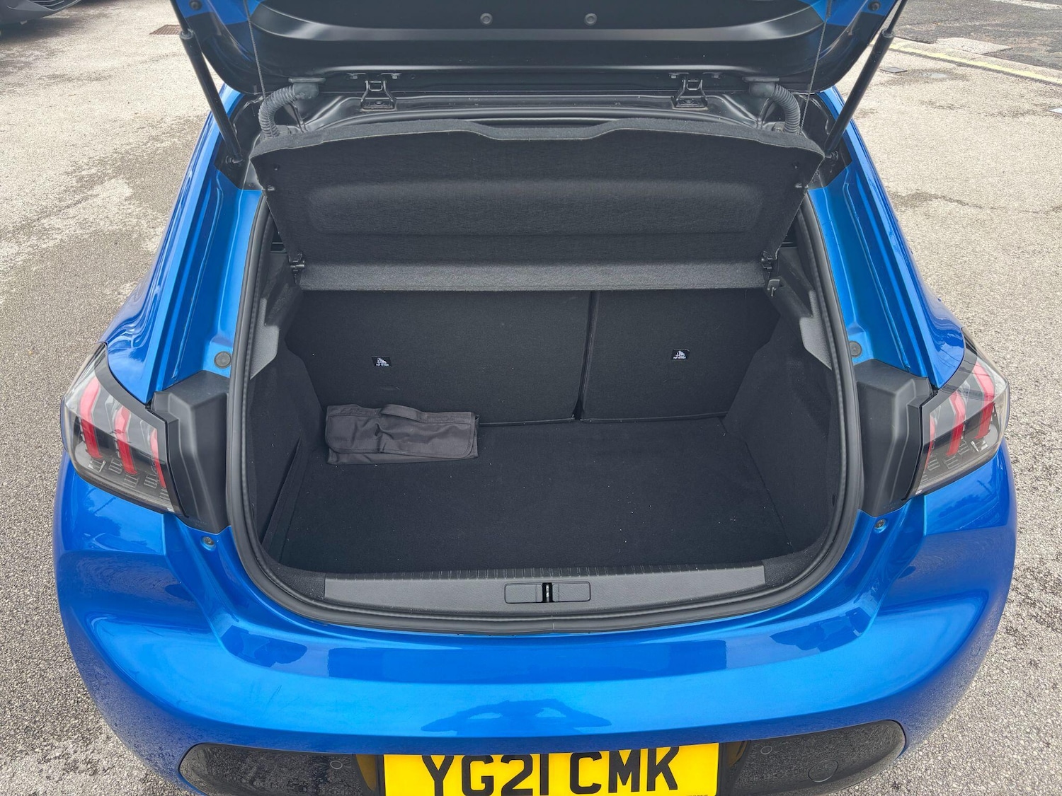 Used Peugeot 208 2021 for sale - 76099365: Photo 9