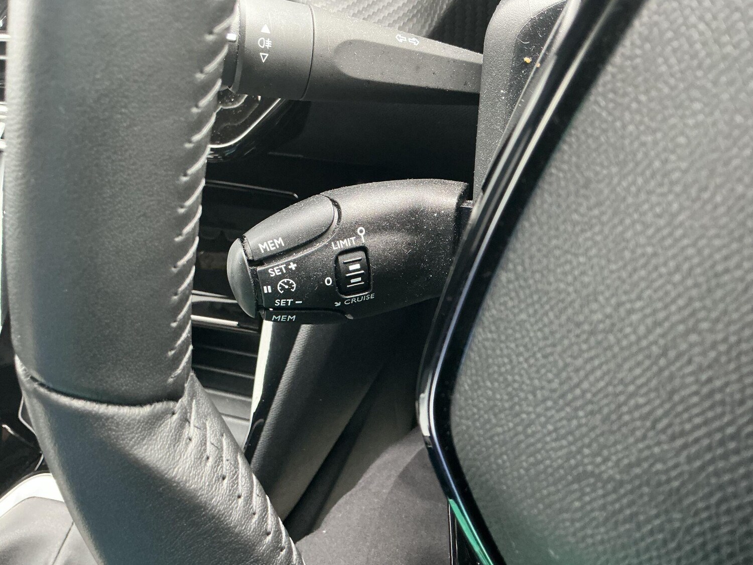 Used Peugeot 2008 2024 for sale - 77496966: Photo 36