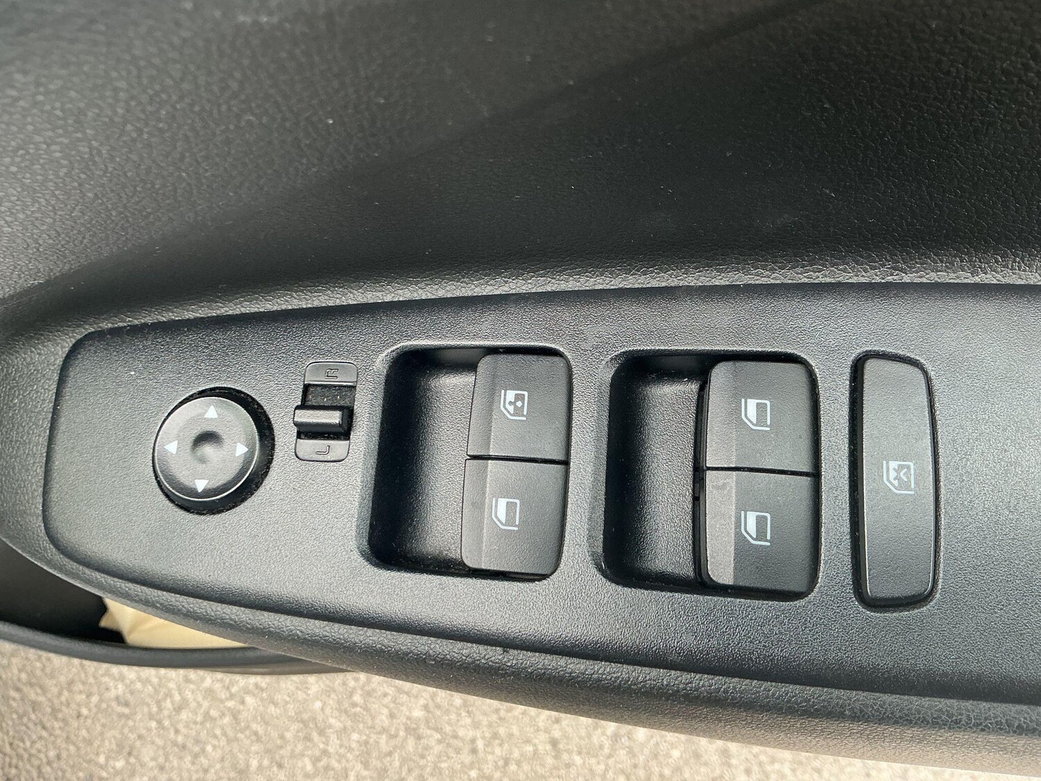 Used Hyundai i10 2022 for sale - 76440352: Photo 22