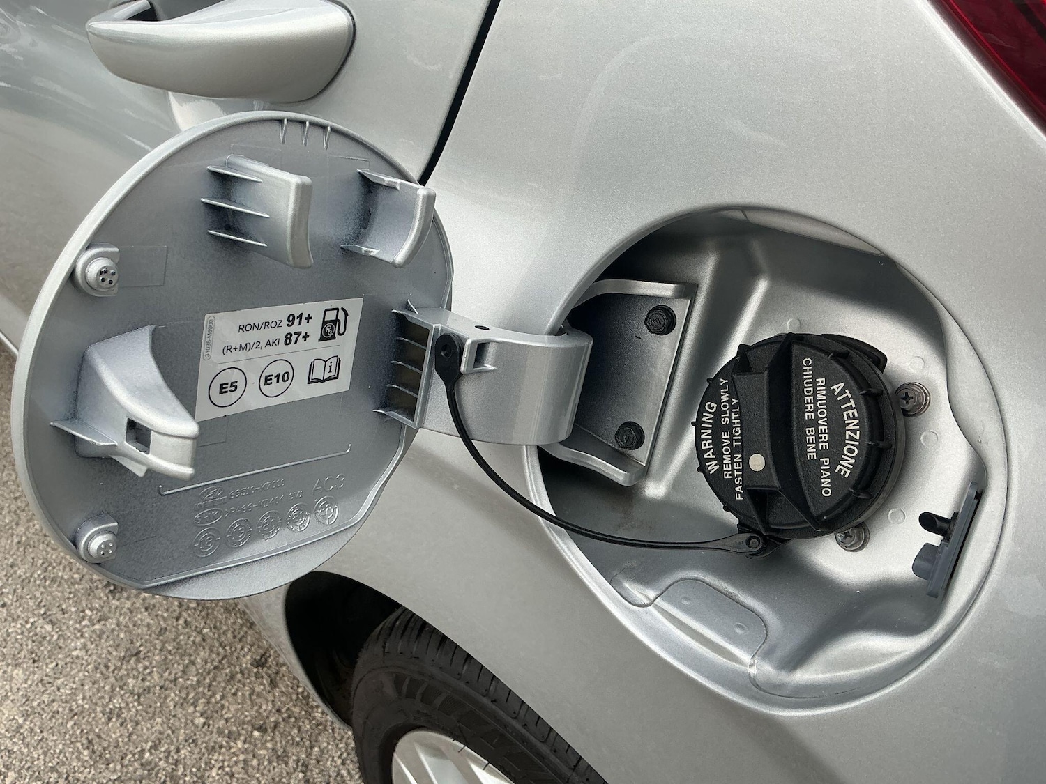 Used Hyundai i10 2022 for sale - 76440352: Photo 31