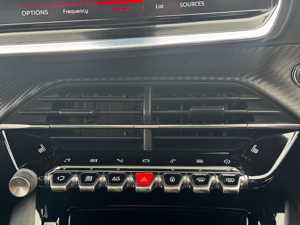 Used Peugeot 2008 2020 for sale - 76239267: Photo 41