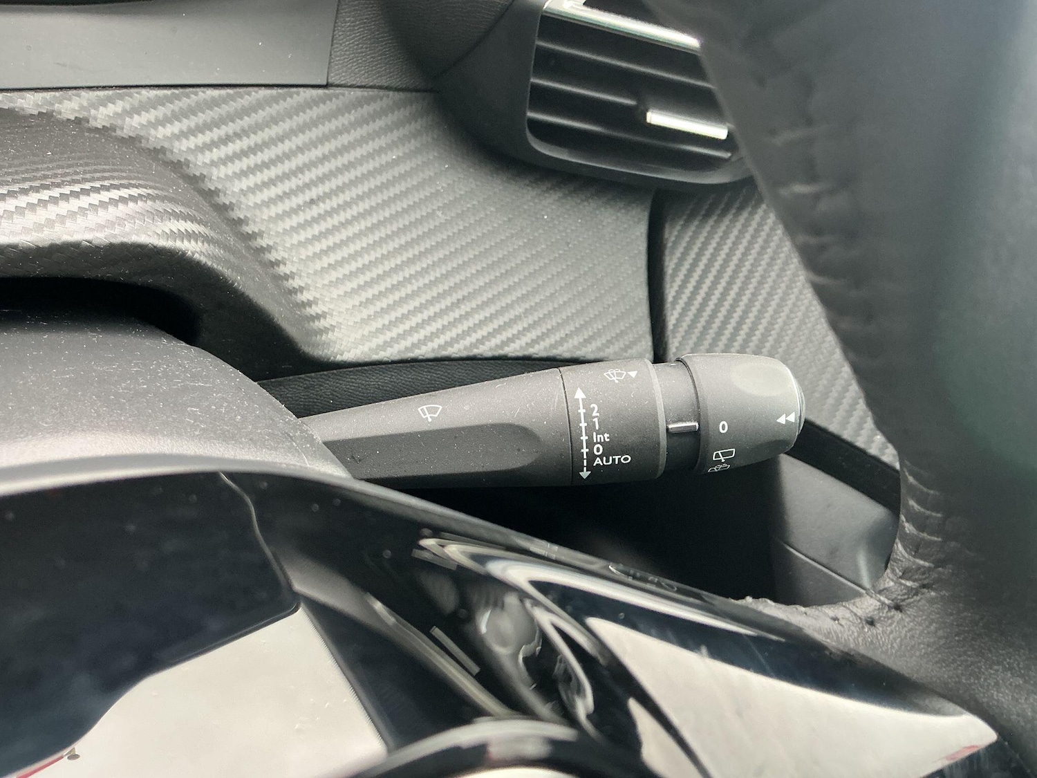 Used Peugeot 2008 2024 for sale - 77559668: Photo 35