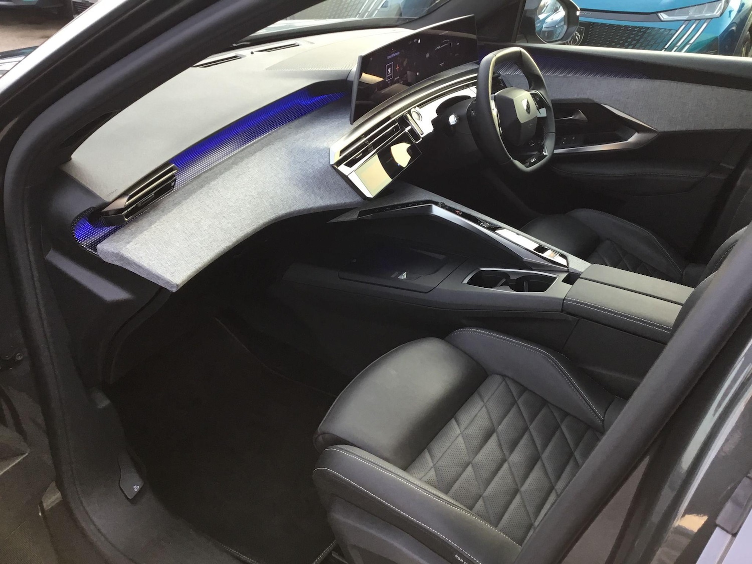 Used Peugeot 3008 2024 for sale - 77230242: Photo 18