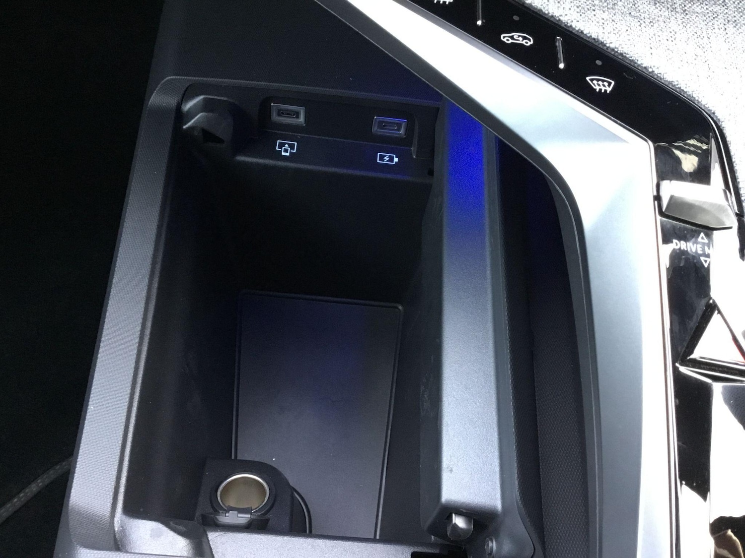 Used Peugeot 3008 2024 for sale - 77230242: Photo 45