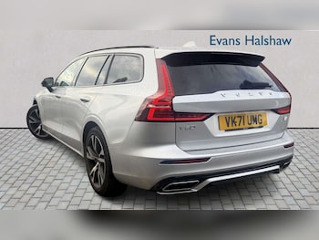 Used Volvo V60 2021 for sale - 79078894: Photo
