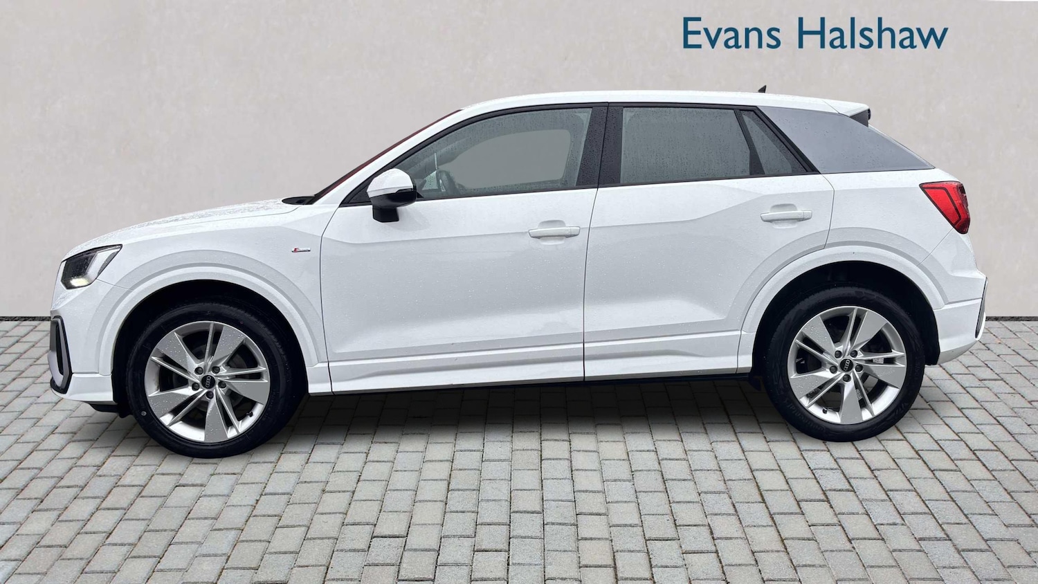 Used Audi Q2 for sale - 77861345: Photo 3