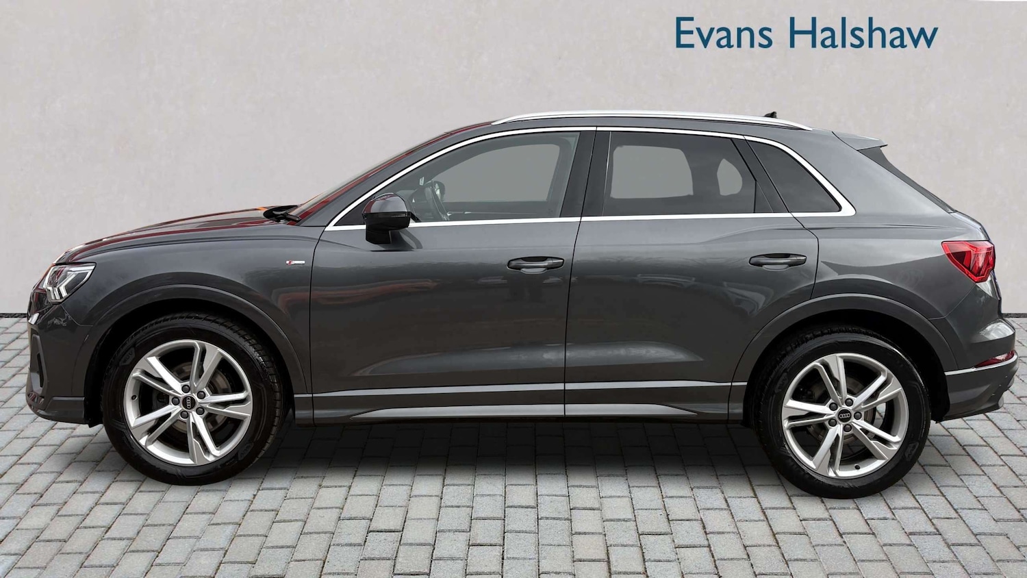 Used Audi Q3 2023 for sale - 78149097: Photo 4