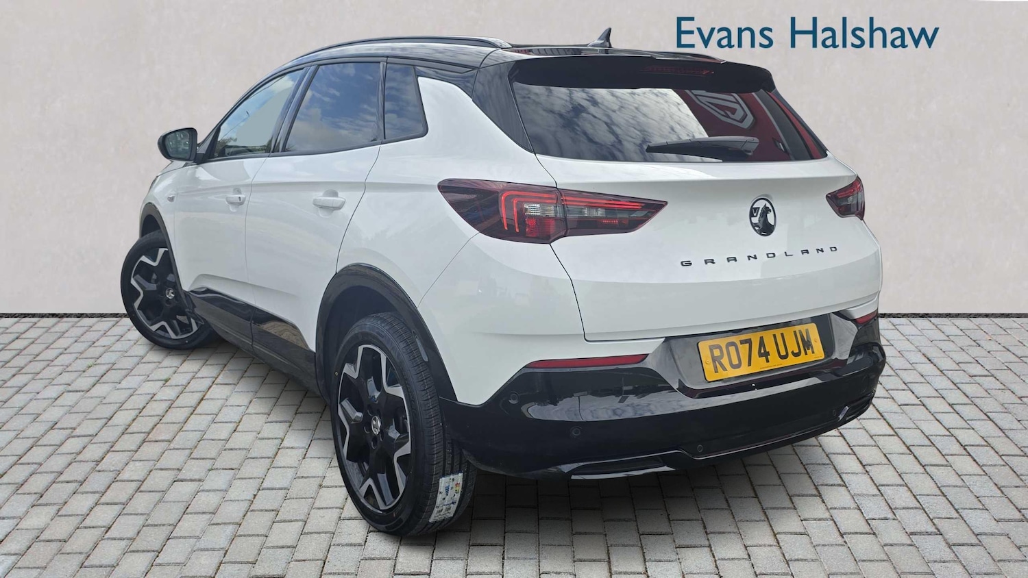 Used Vauxhall Grandland for sale - 77859963: Photo 2