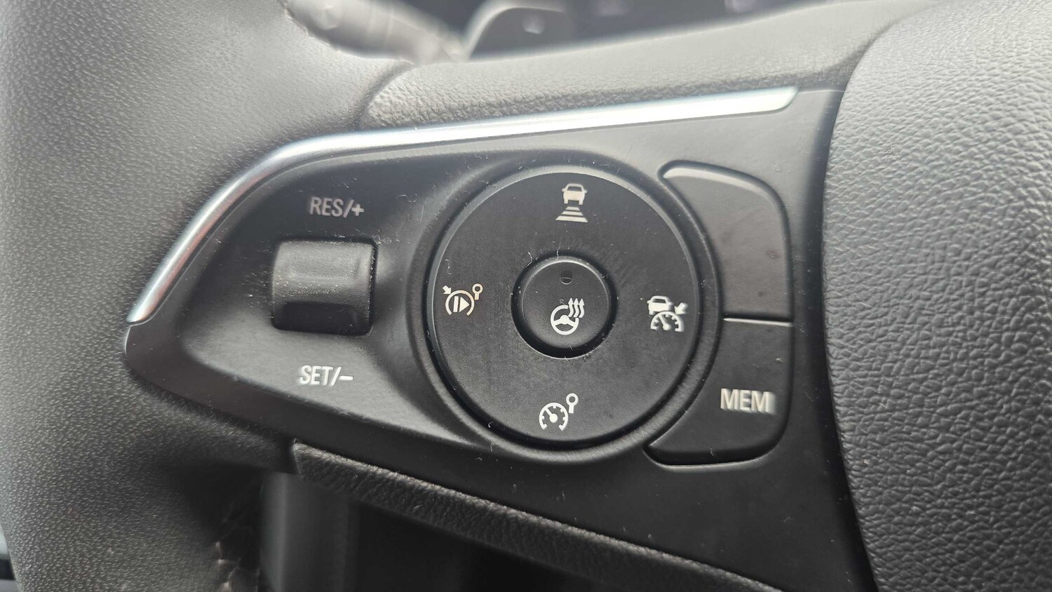 Used Vauxhall Grandland for sale - 77859963: Photo 23