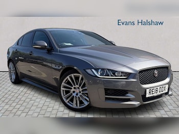 Used Jaguar XE 2018 for sale - 79172603: Photo