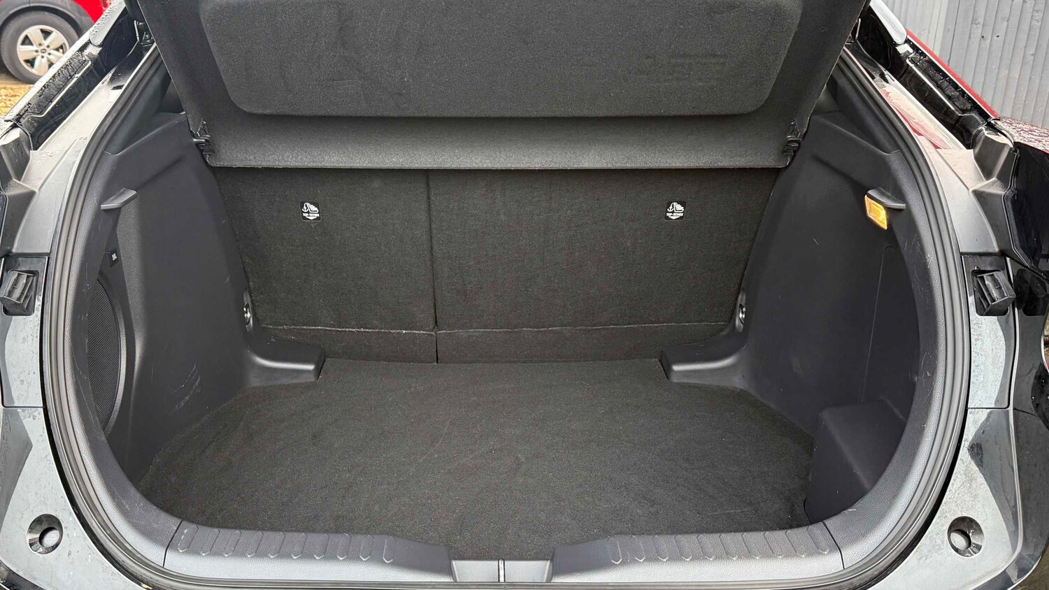 Used Toyota C-HR 2024 for sale - 77857465: Photo 8