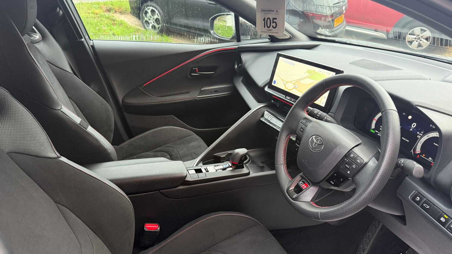 Used Toyota C-HR 2024 for sale - 77857465: Photo 9