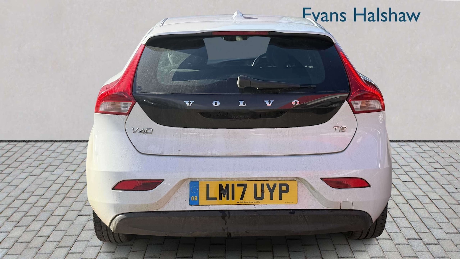 Used Volvo V40 2017 for sale - 77928436: Photo 4