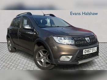 Used Dacia Sandero Stepway 2017 for sale - 78337935: Photo